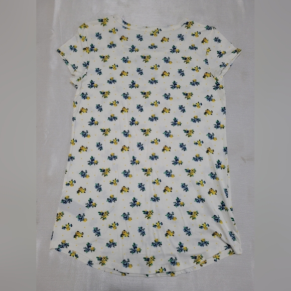 Juniors' Cut-Out Tee, Short Sleeve, White with Daisy Floral Design, JoeBoxer - Picture 5 of 8